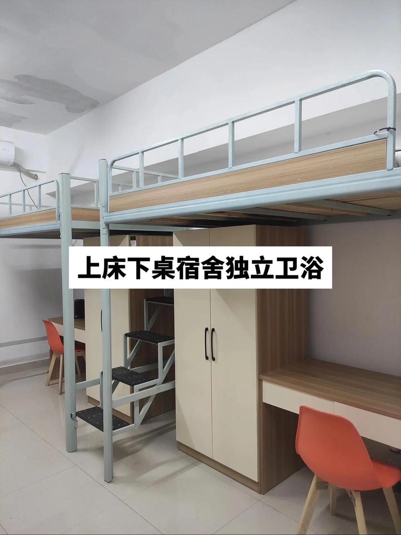 本人在长沙开了个厂自己招,禁止与中介合作,我们厂不挑人,不需要文化